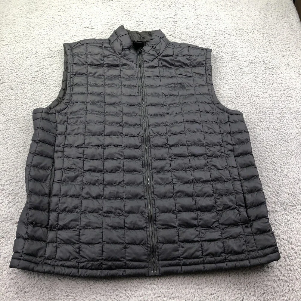 The North Face Vest Mens XL Black Quilted Puffer Zip Outdoor Hiking Thermoball